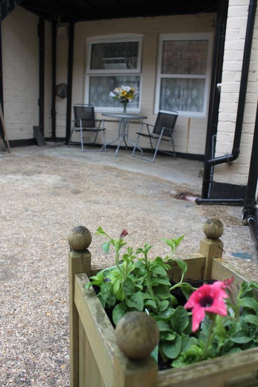 Parade Holiday Apartments Scarborough Bagian luar foto